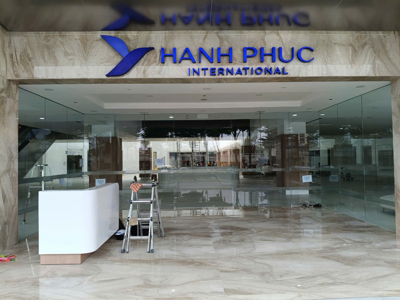 Tuyển nhân viên tư vấn bán hàng Tuyển nhân viên tư vấn bán hàng