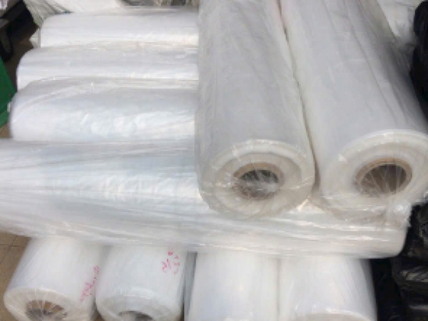 Nilon trắng lót sàn đổ bê tông